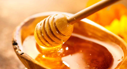 Sweet Solutions: Exploring Delicious and Nutritious Alternatives to Honey