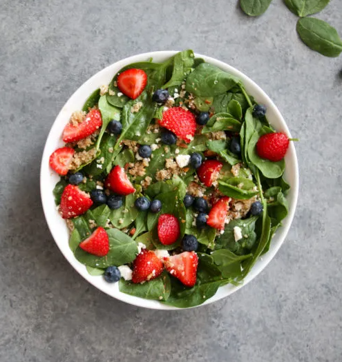 Refreshing Summer Berry Quinoa Salad for a Delicious Twist